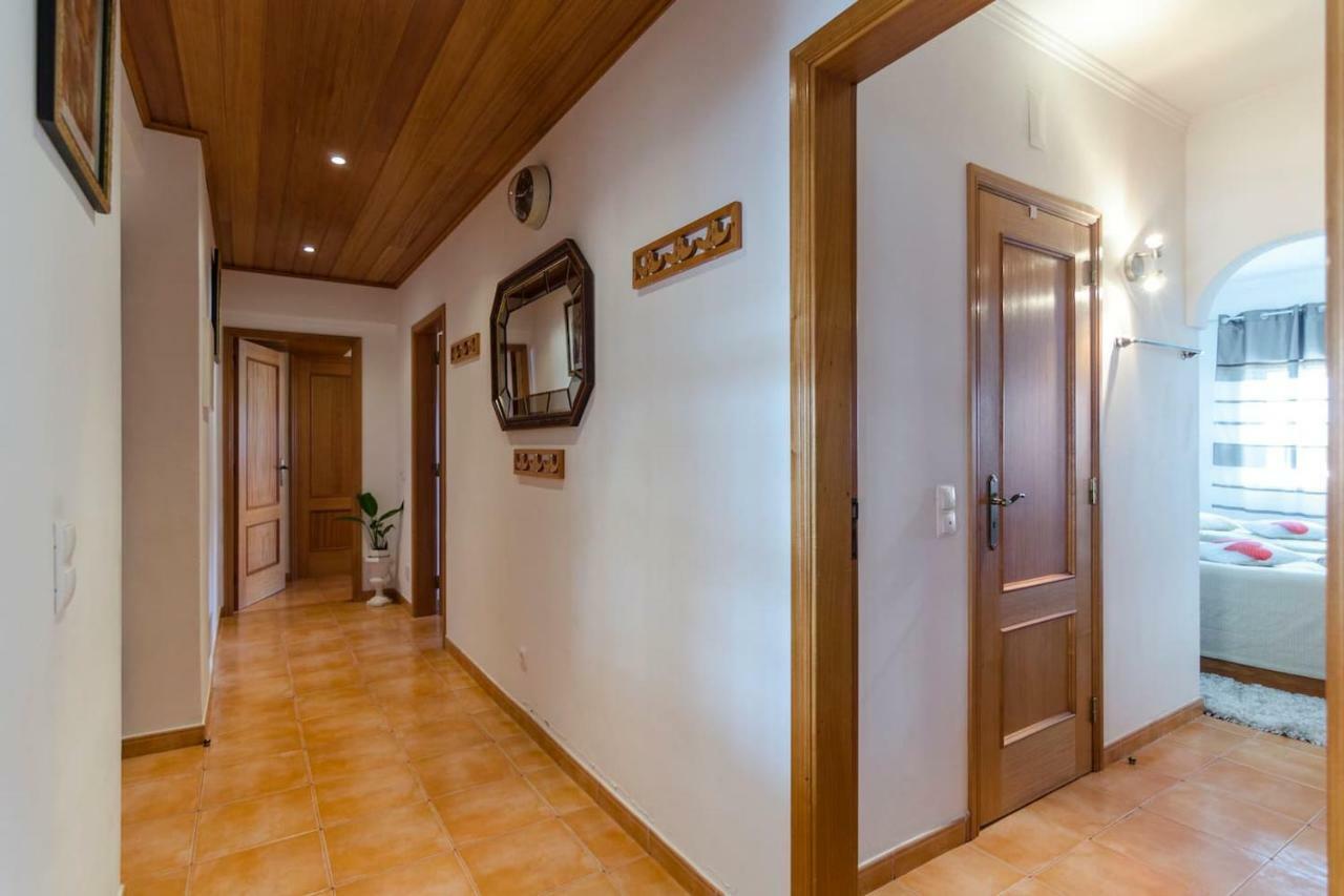 Marina And Atlantic Ocean View Apartment Lagos Exterior photo